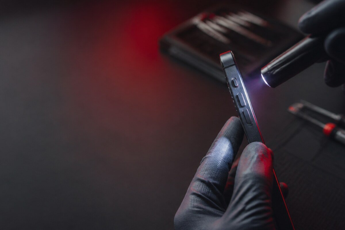 Technician inspection of phone side-control history